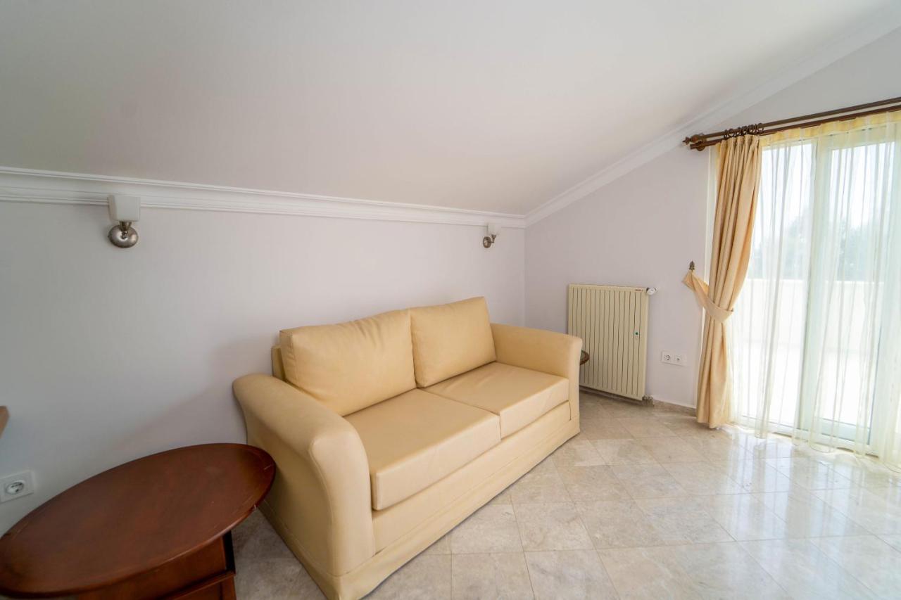 Seaside Residence, Villa Sar, Deniz Manzarali Fethiye Calis , 4 Yatak Odali ,8 Kisilik Muestakil Havuzlu Villa Villa