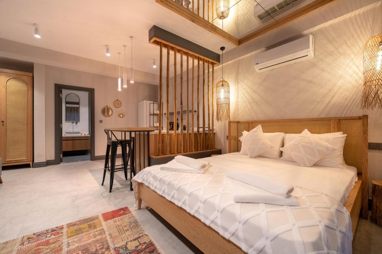 Aparthotel Reddoors Sea View 2*