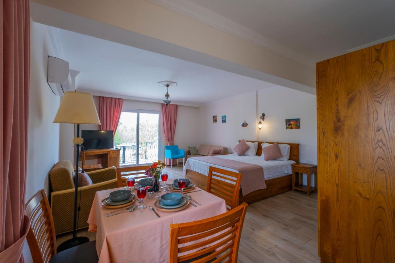 Holiday park Infinity Lily 2*