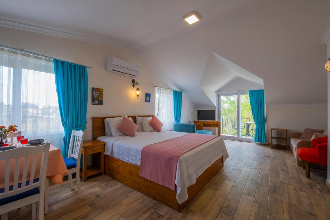 Infinity Lily Fethiye