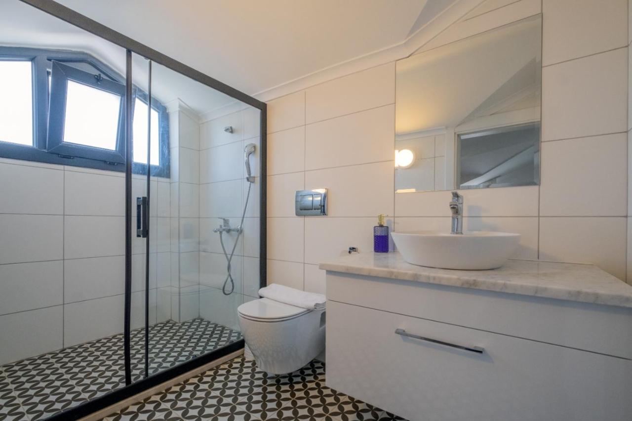 Villa Modern Chic 4-bedroom With Private Pool And Garden In Hisaronu *