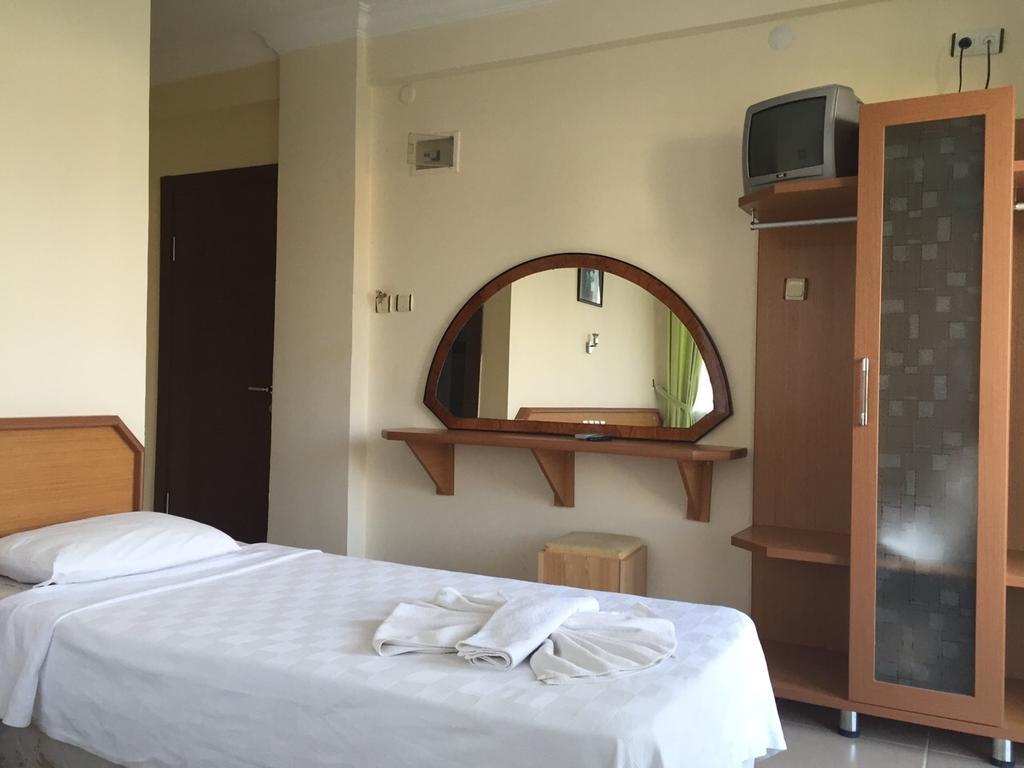 Besik 3*