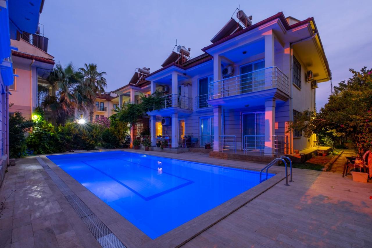 Yas Calis Villa