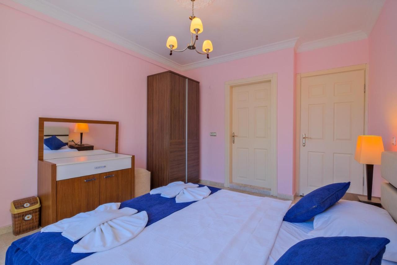 Yas Calis Villa