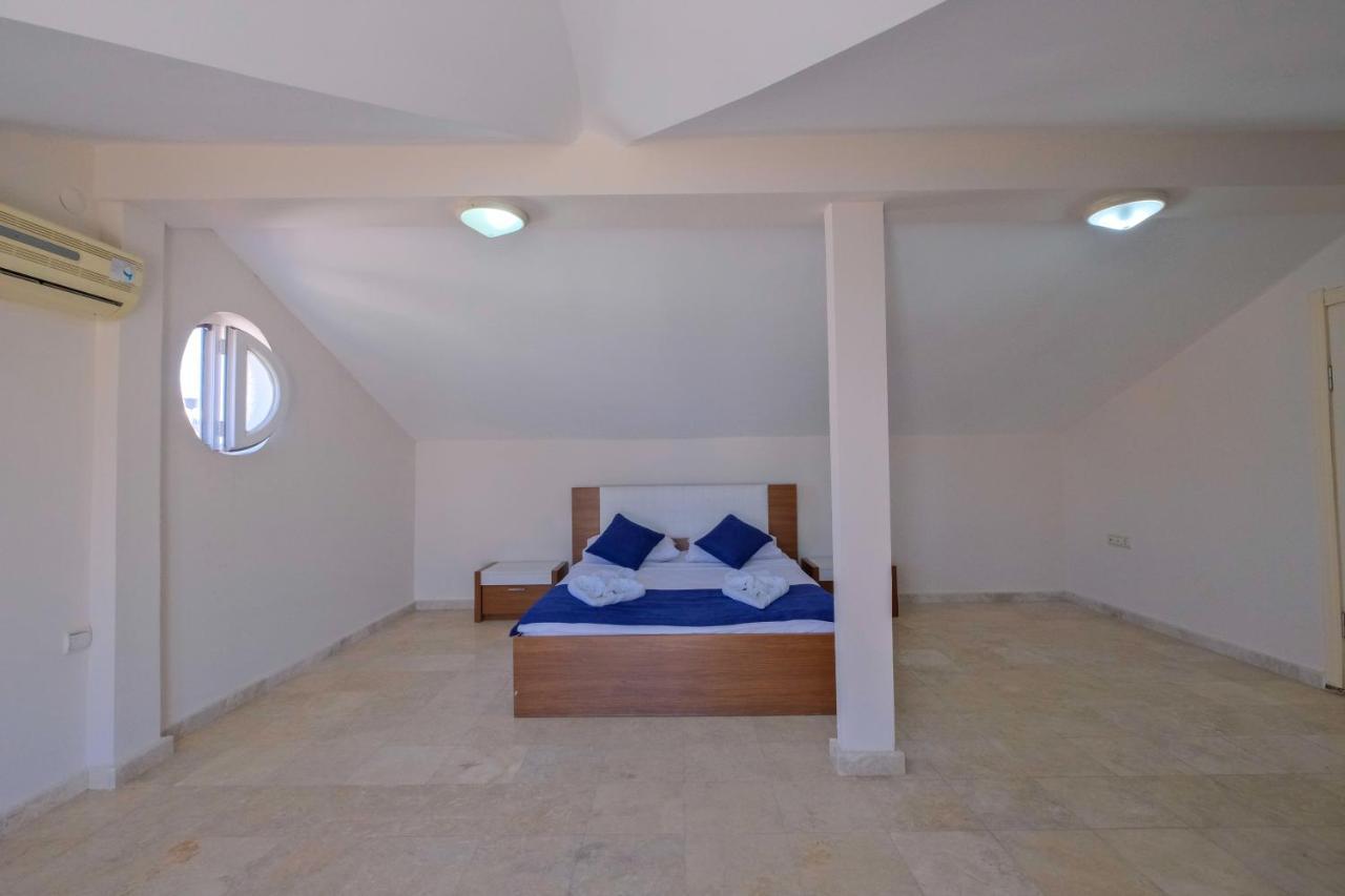 Yas Calis Villa *