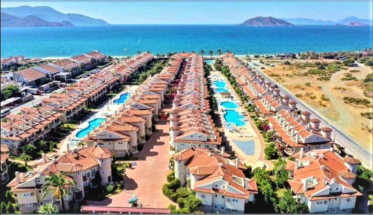 Sunset Club Lebrentals Appartement