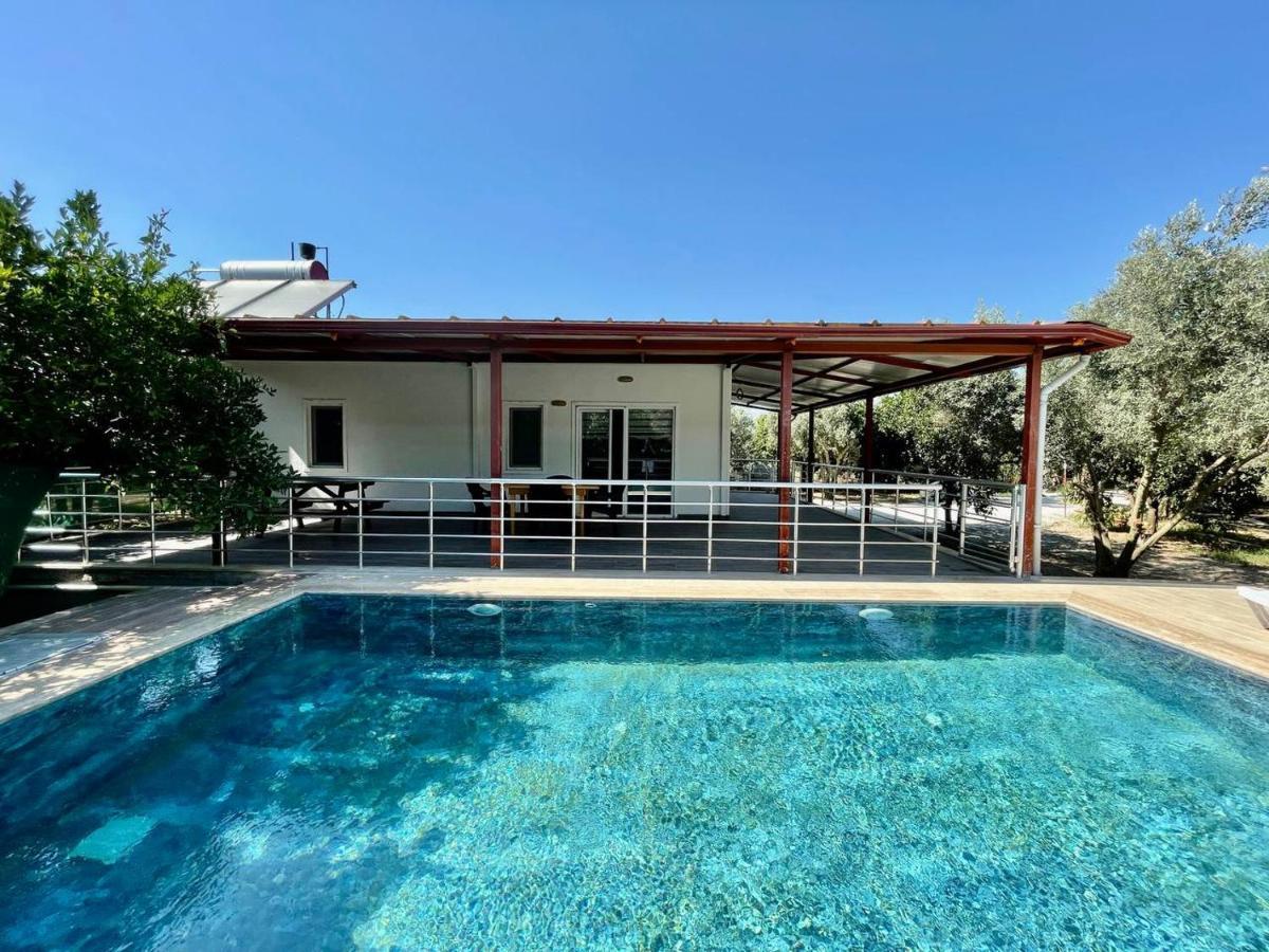 Avci Villa-fethiye 3+1 In Garden With Private Pool, 10 Minutes To The Beach Fethiye