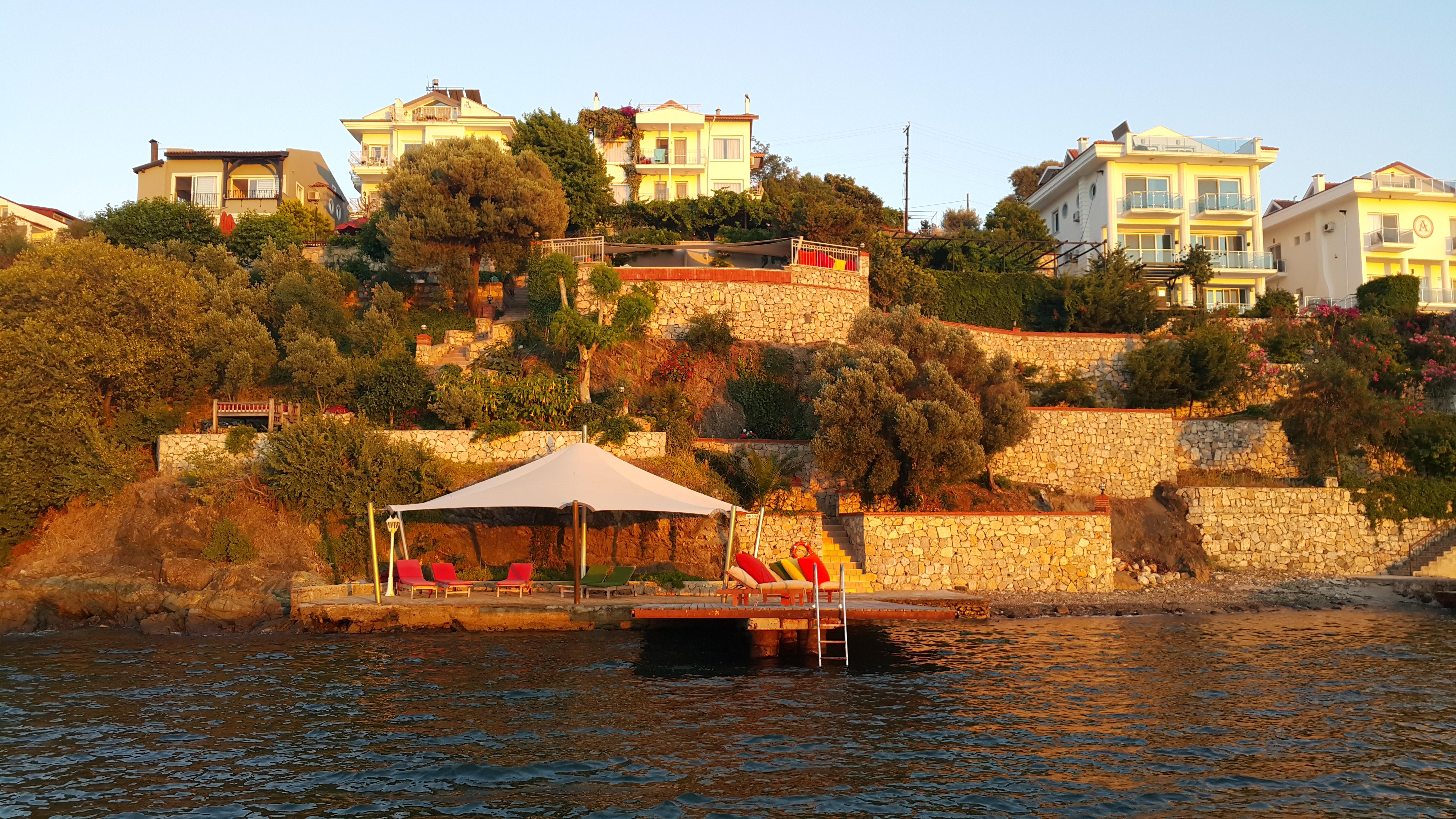 Ece Sovalye Island Otel 4*