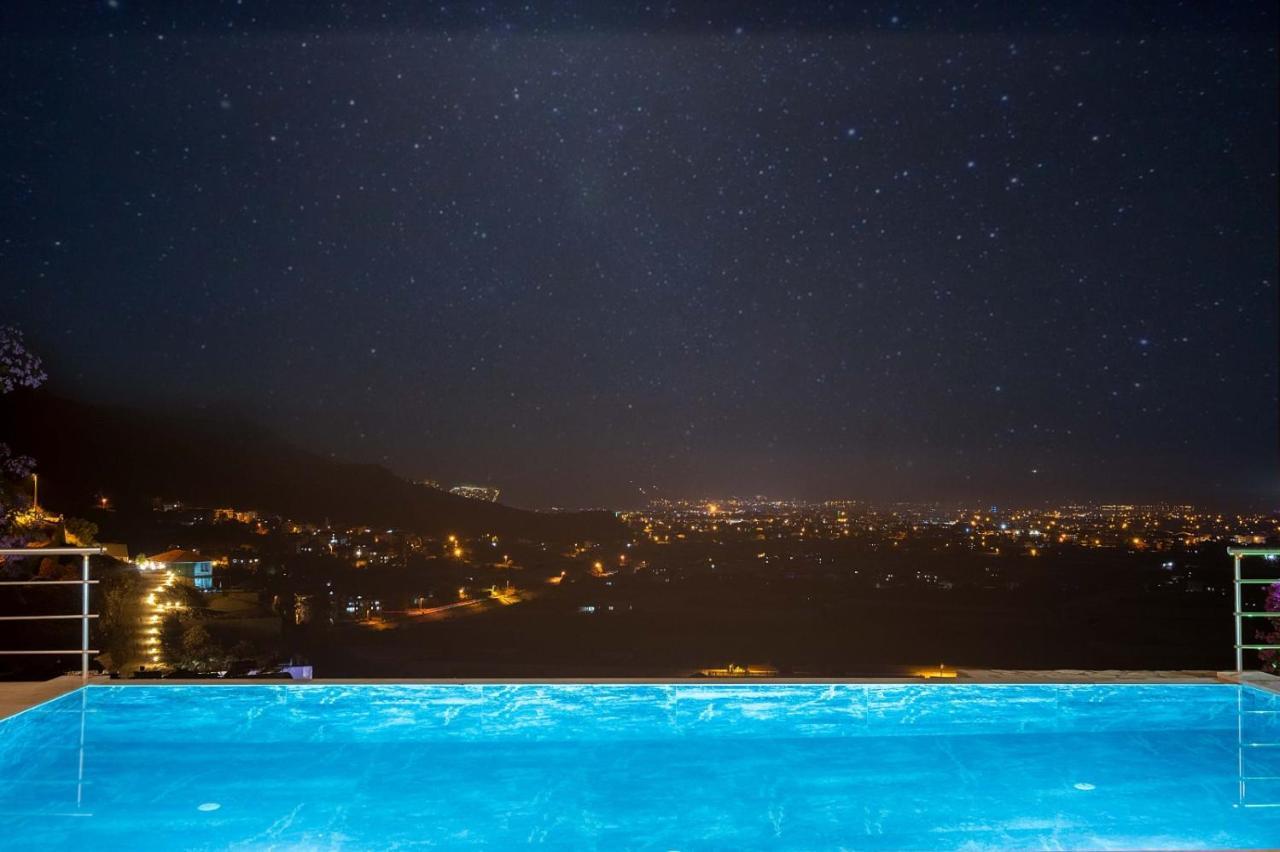 Sessiz,sakin, Huzurlu Jakuzi Ve Saunali Deniz,doga Manzarali Muestakil Fethiye