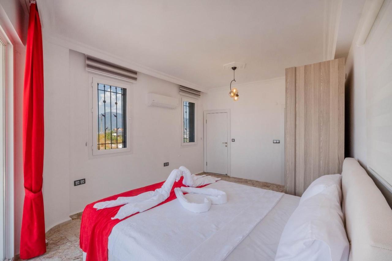 Sessiz,sakin, Huzurlu Jakuzi Ve Saunali Deniz,doga Manzarali Muestakil Fethiye