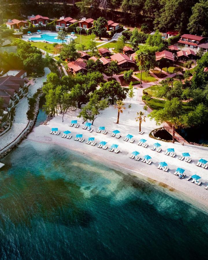 The Bay Club 5*