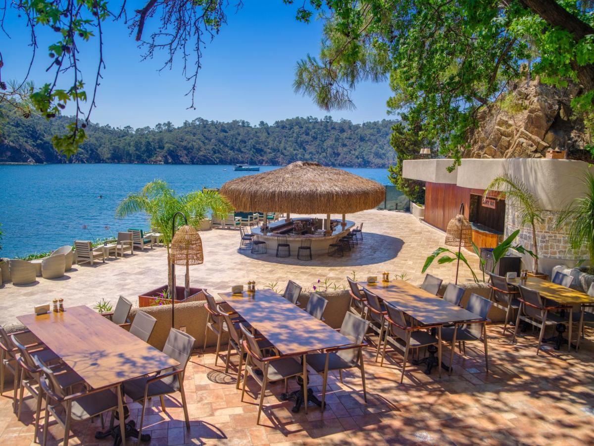 The Bay Club Otel