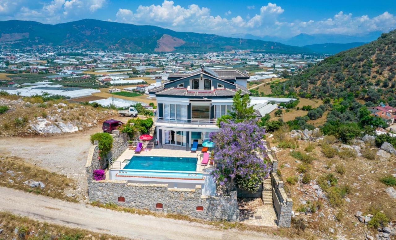 Sessiz,sakin, Huzurlu Jakuzi Ve Saunali Deniz,doga Manzarali Muestakil Fethiye