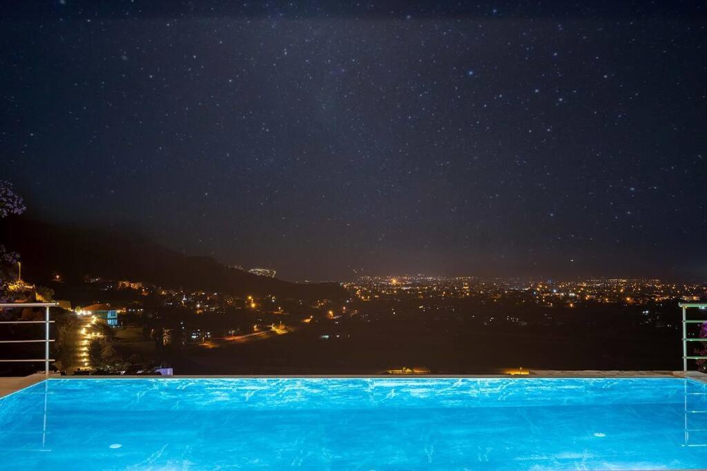 Villa Sessiz Sakin Manzarali Sauna Ve Jakuzili,muestakil Havuzlu Fethiye
