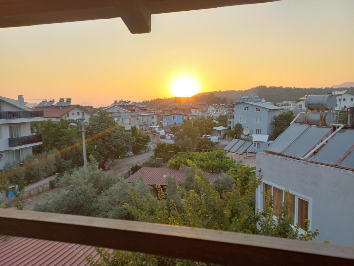 Sunshine Guest House With Terrace Oda ve Kahvaltı *