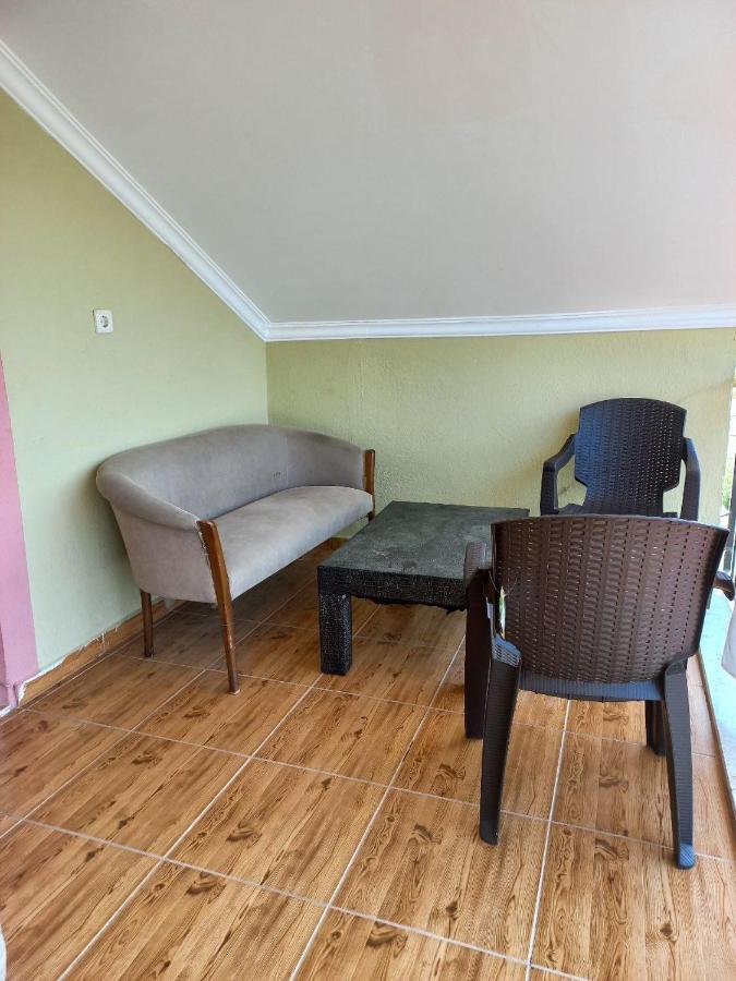 Sunshine Guest House With Terrace
