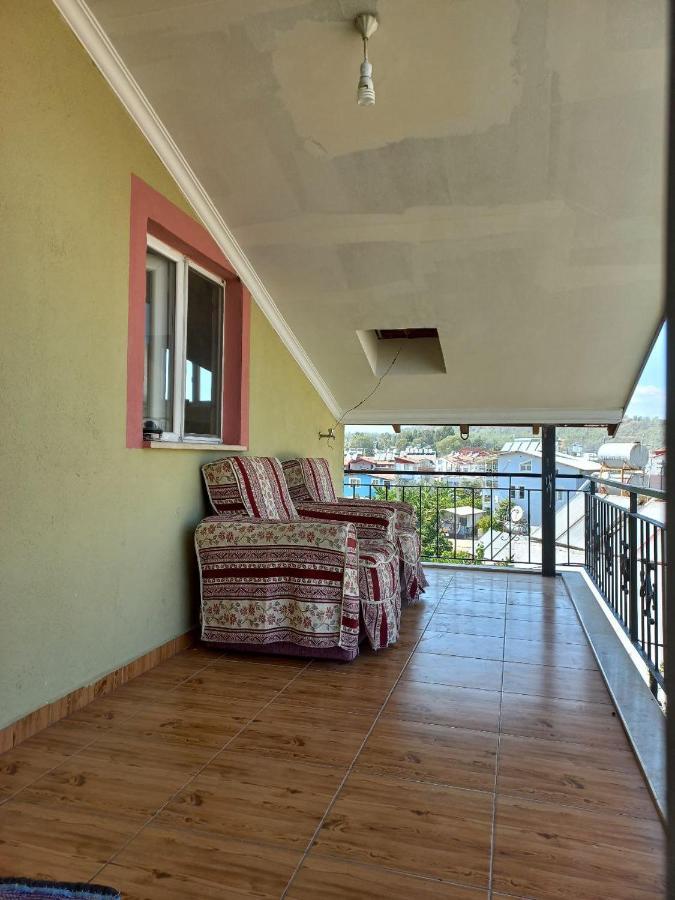 Sunshine Guest House With Terrace Oda ve Kahvaltı