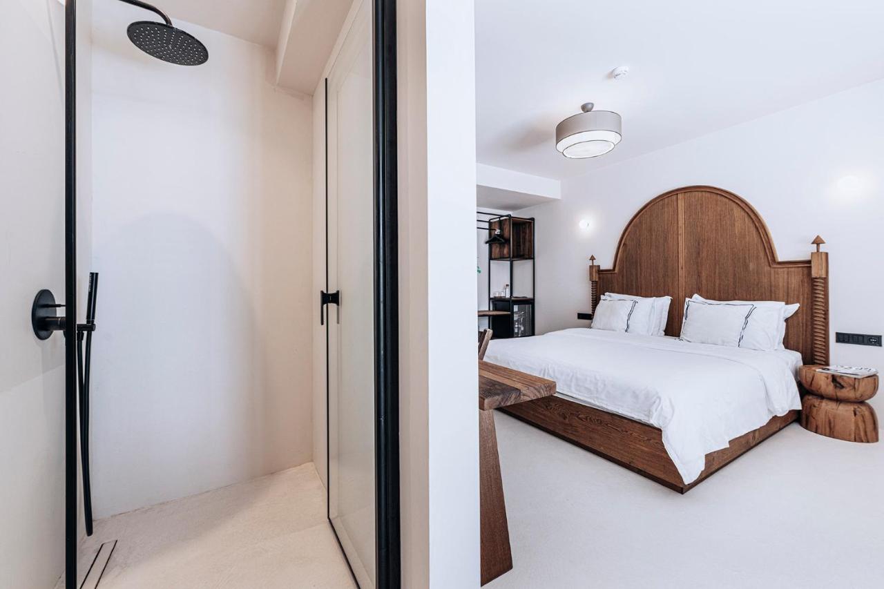 To Be Social House Resort