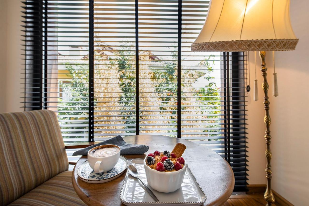 To Be Social House Resort