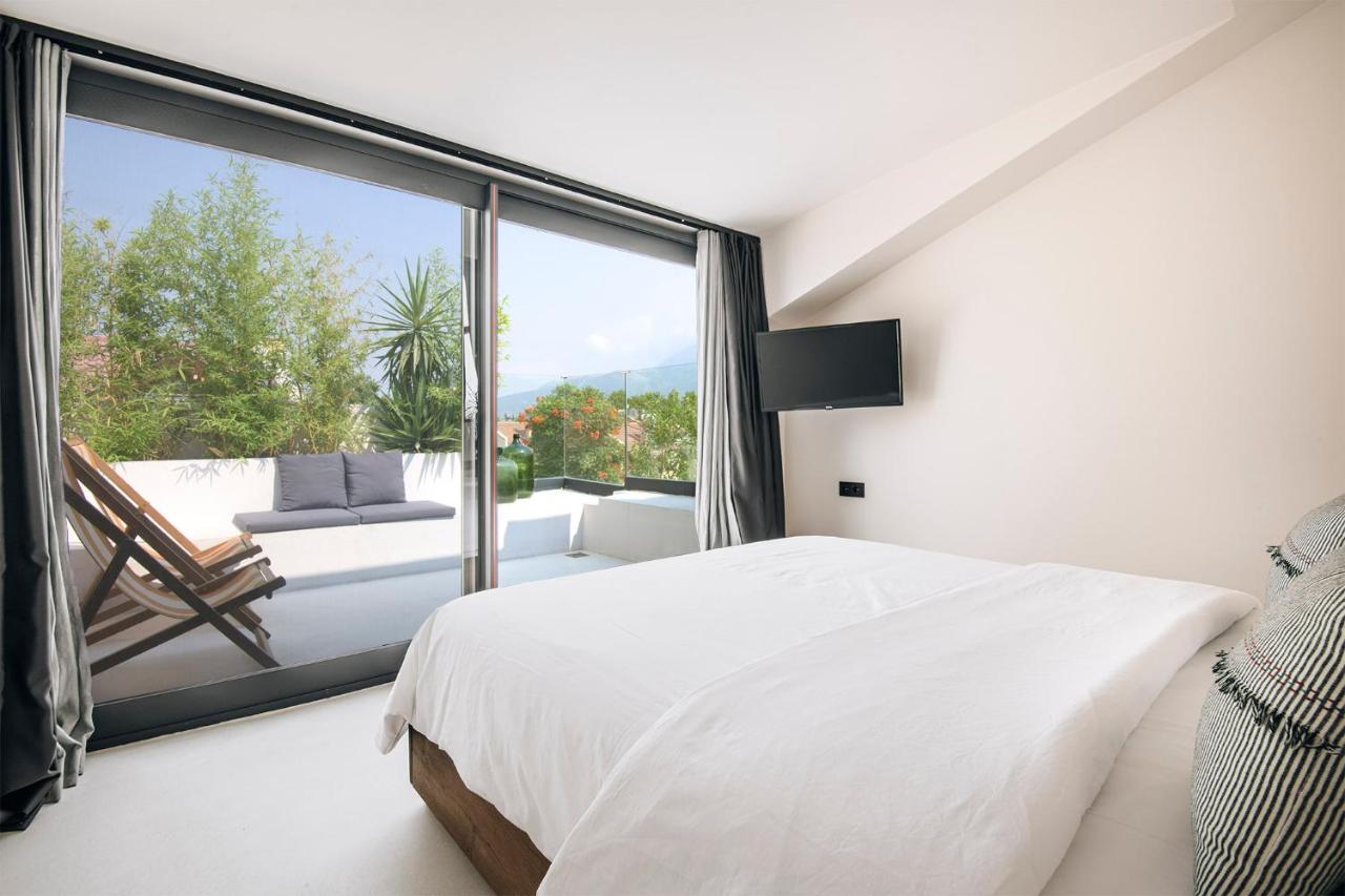 To Be Social House Resort