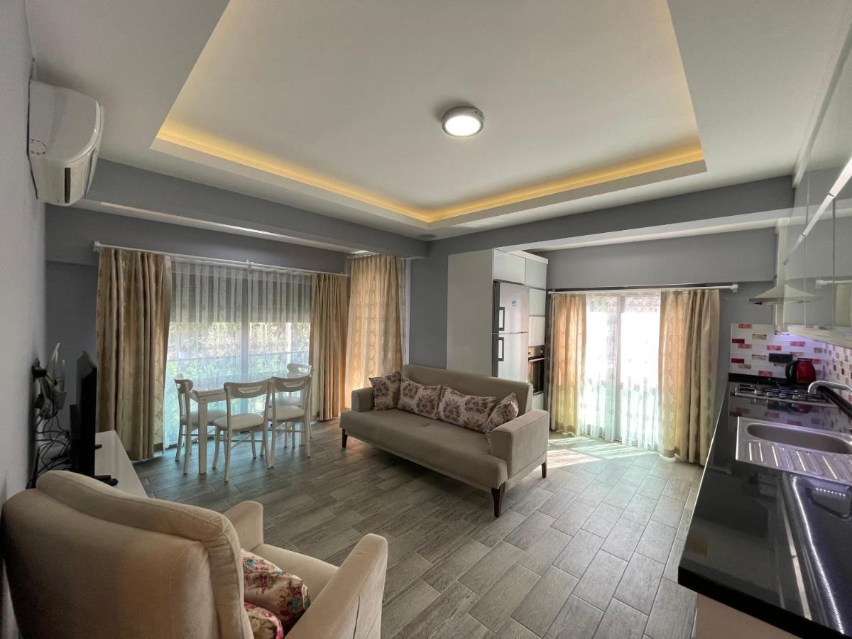 Aparthotel X *