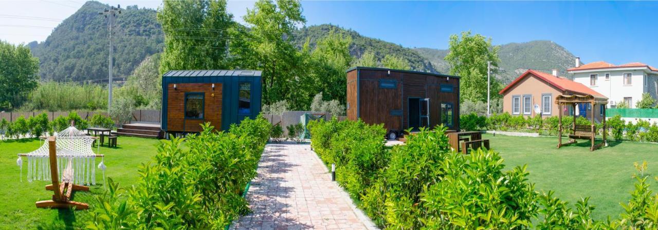 Kleva Houses *