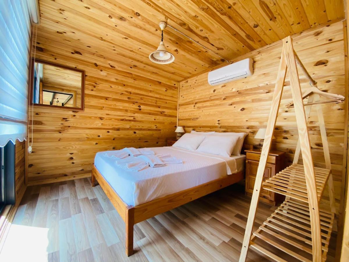 Chalet Tiny Smurf *