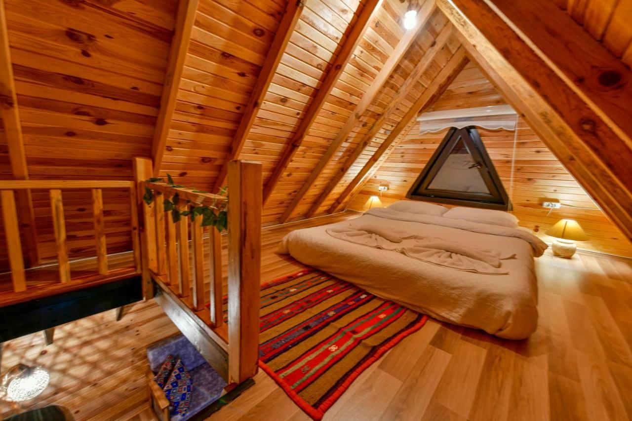 Chalet Tiny Smurf *