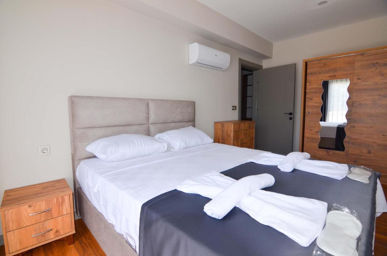 Mykonut Erna Aparthotel *