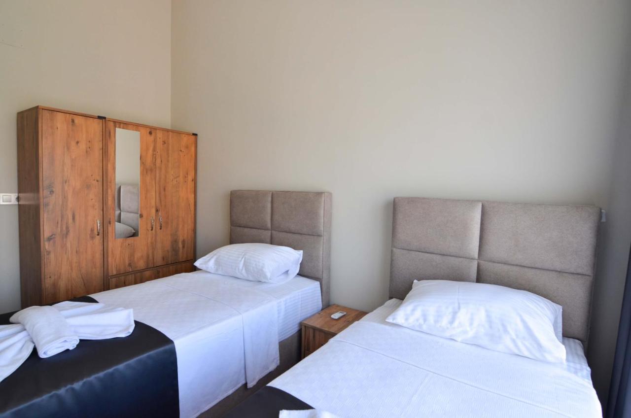 Mykonut Erna Aparthotel *