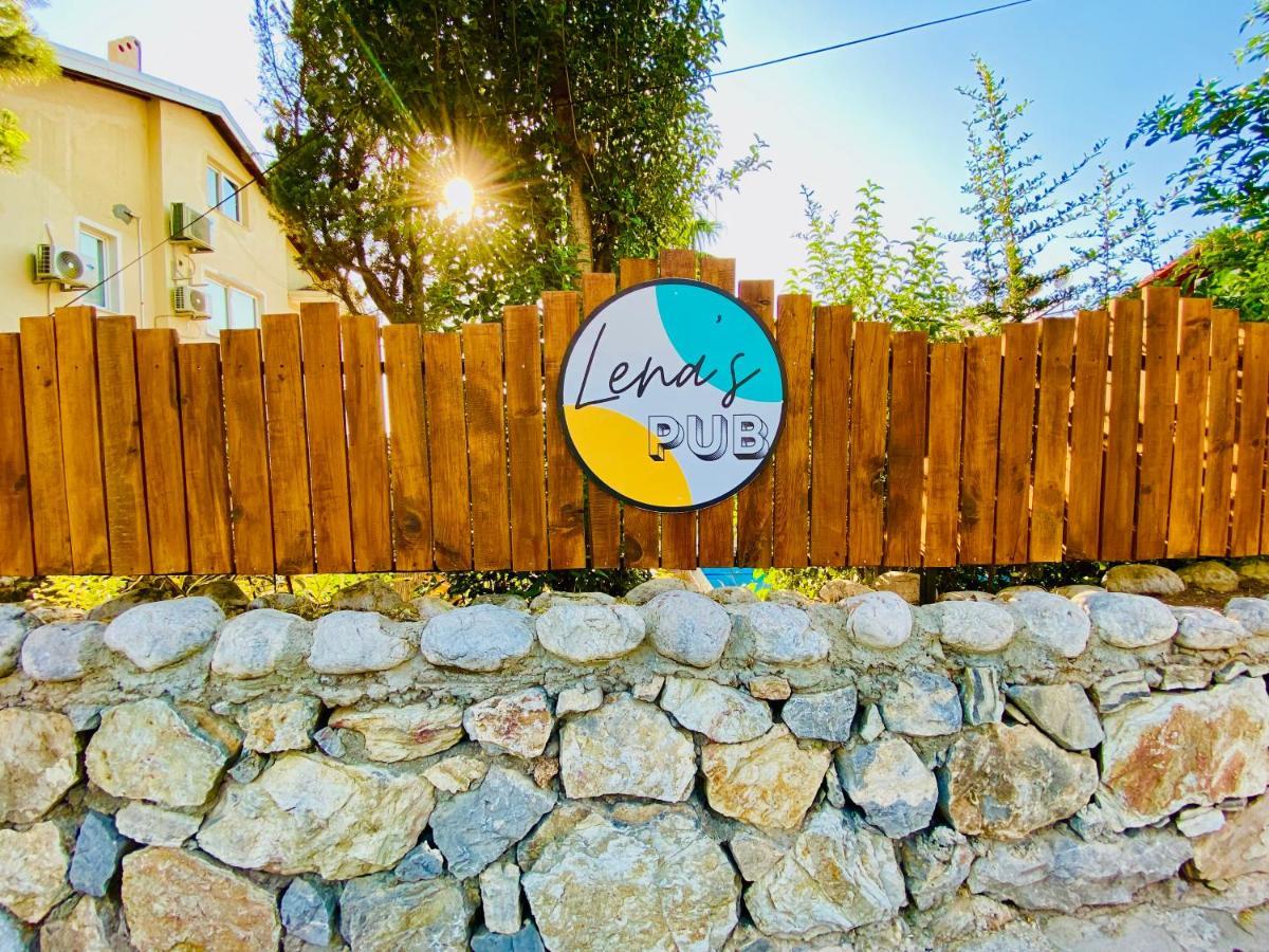 Lena Boutique *