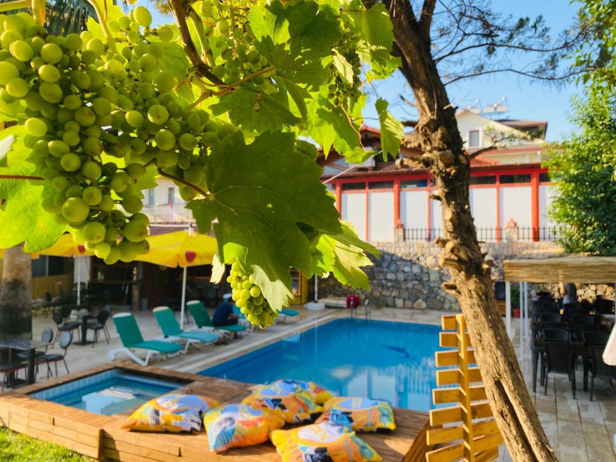 Aparthotel Lena Boutique *