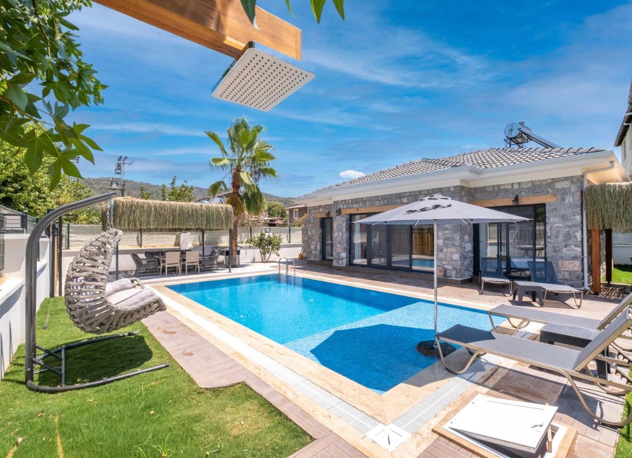Muestakil Havuzlu Jakuzili Tatil Villasi Fethiye