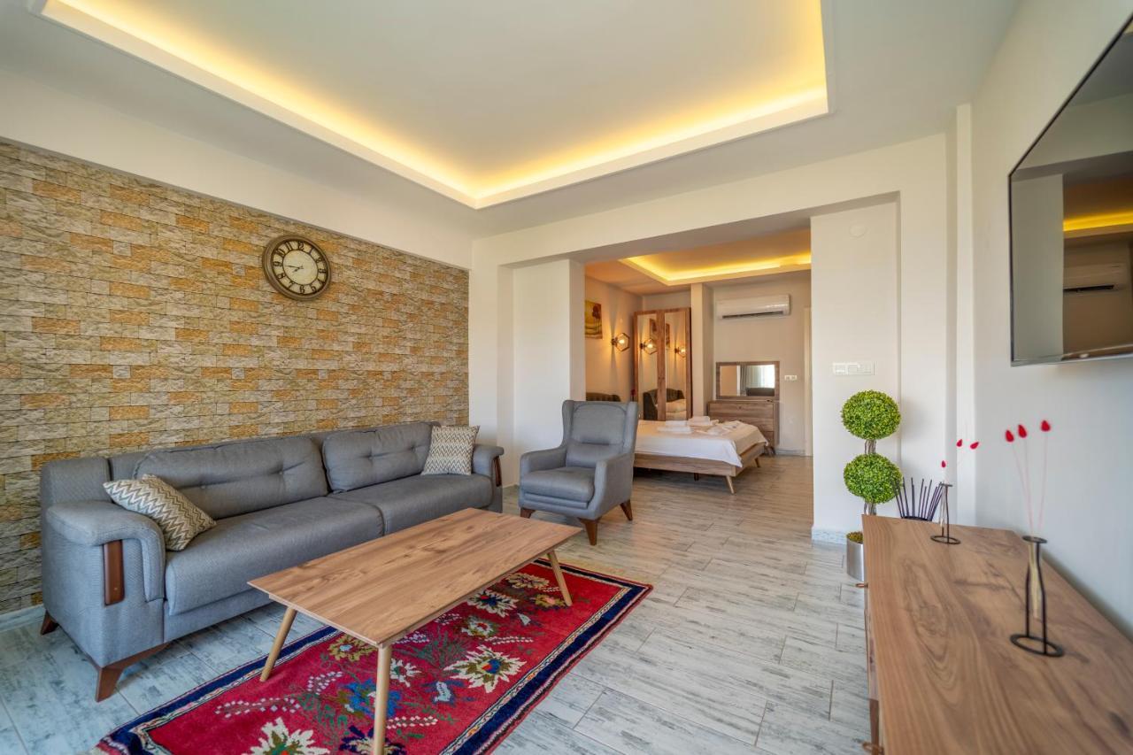 Nakas Apartment
