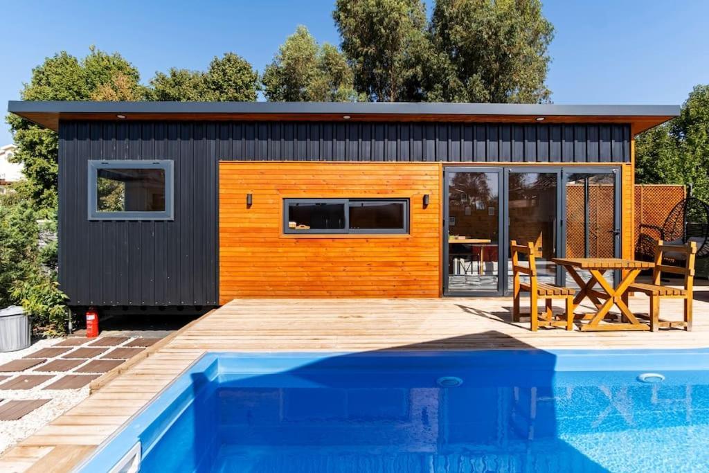 Alley Tiny House Villa *