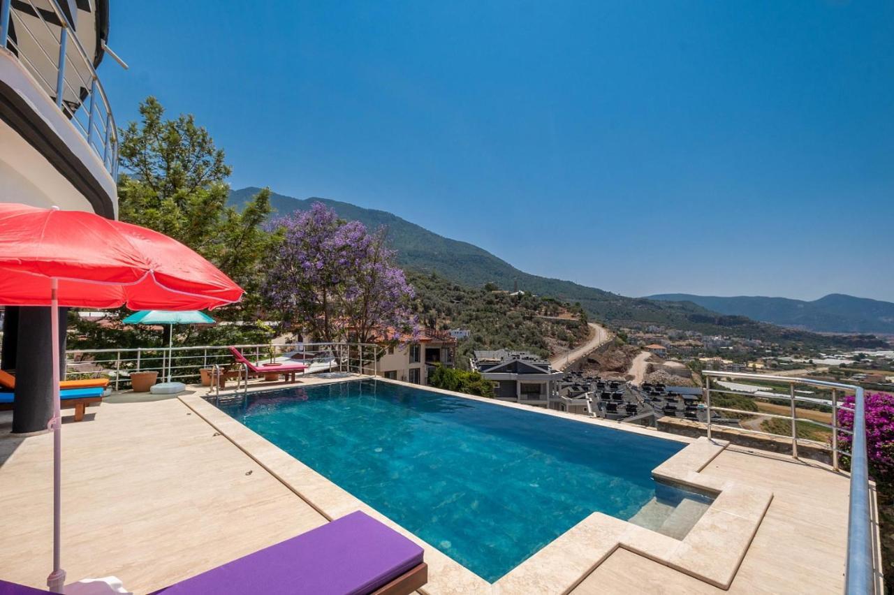 Villarge-hayallerin Oetesinde Bir Tatil Deneyimi-huzurlu Rahat Ve Manzarali Fethiye