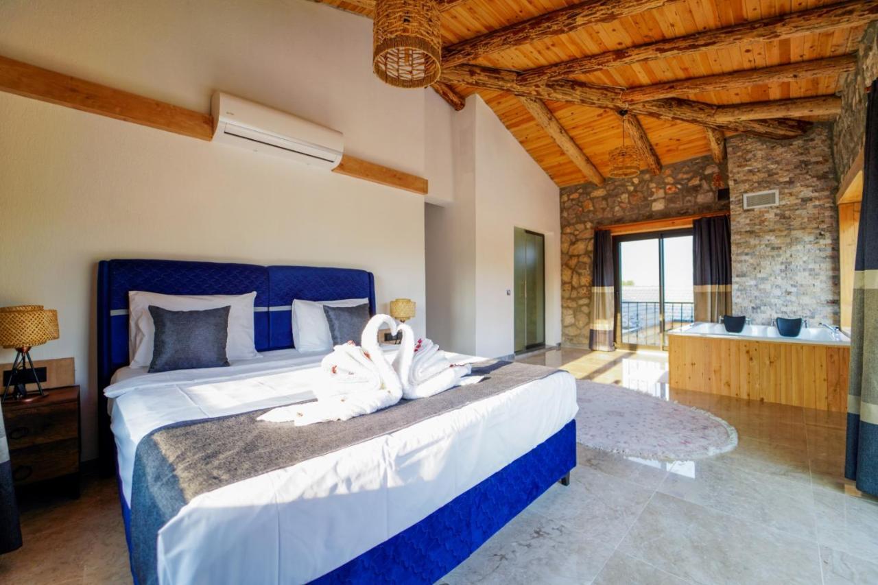 Diamond Villa *