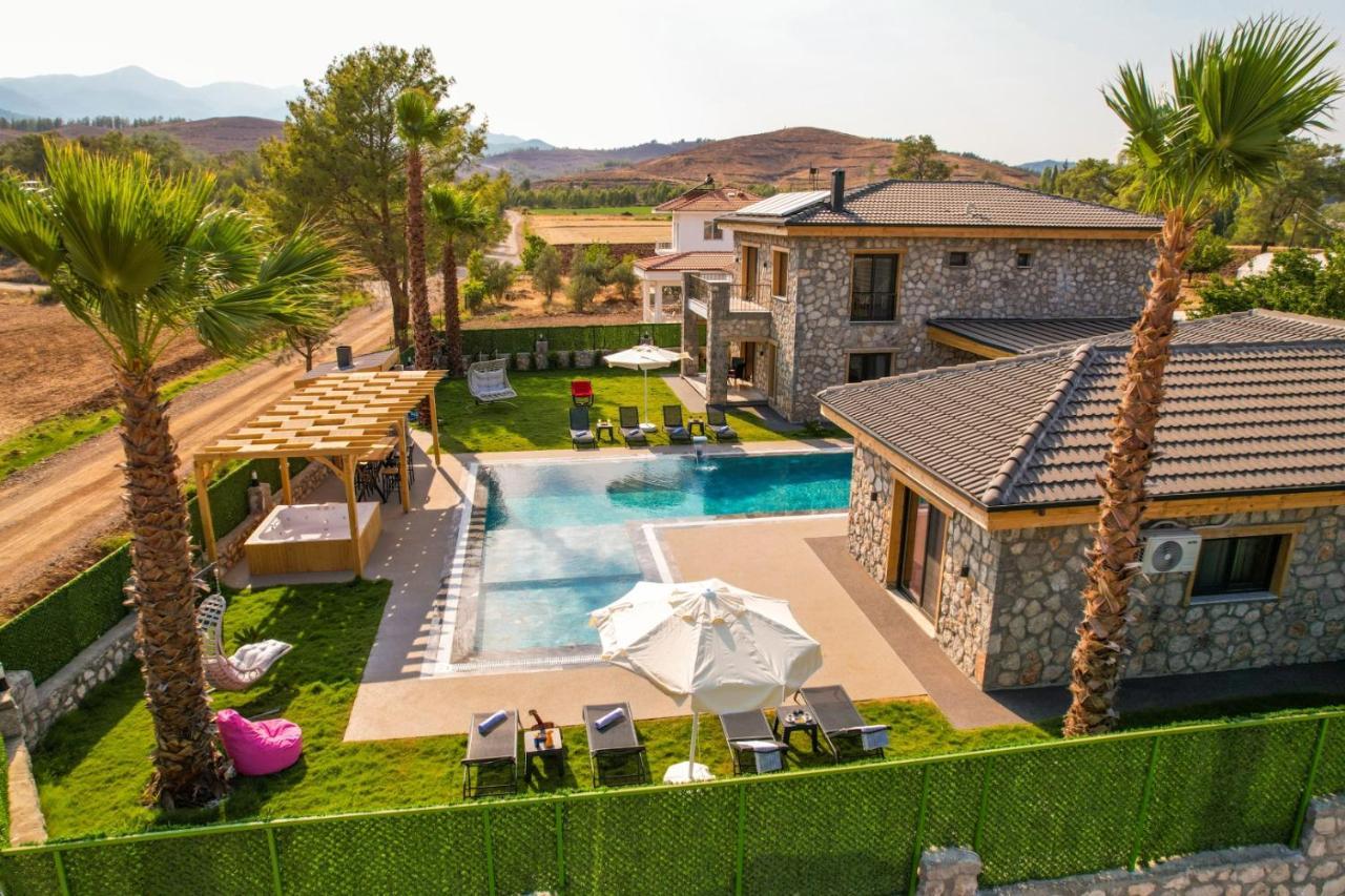 Diamond Villa