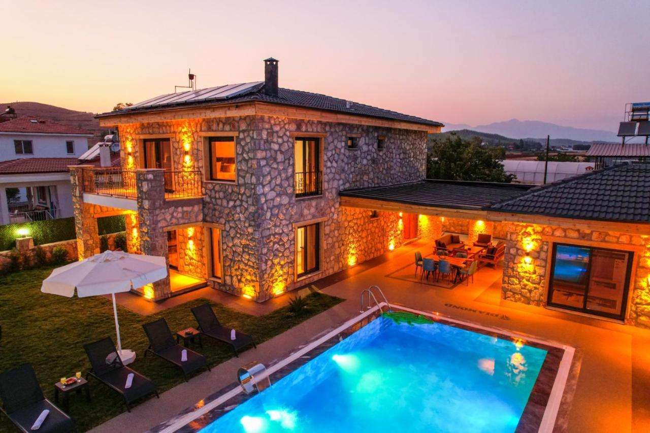 Diamond Villa