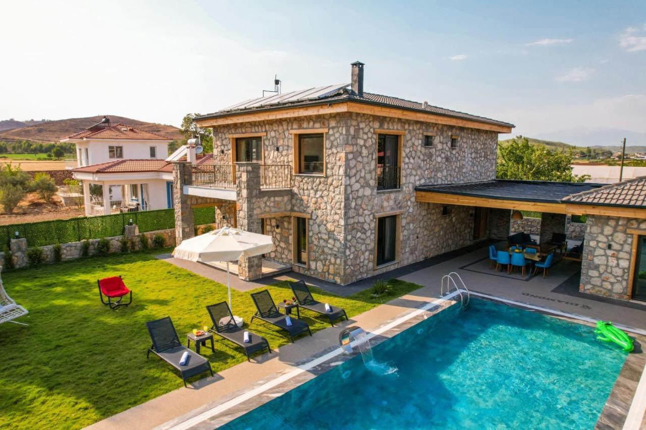 Diamond Villa