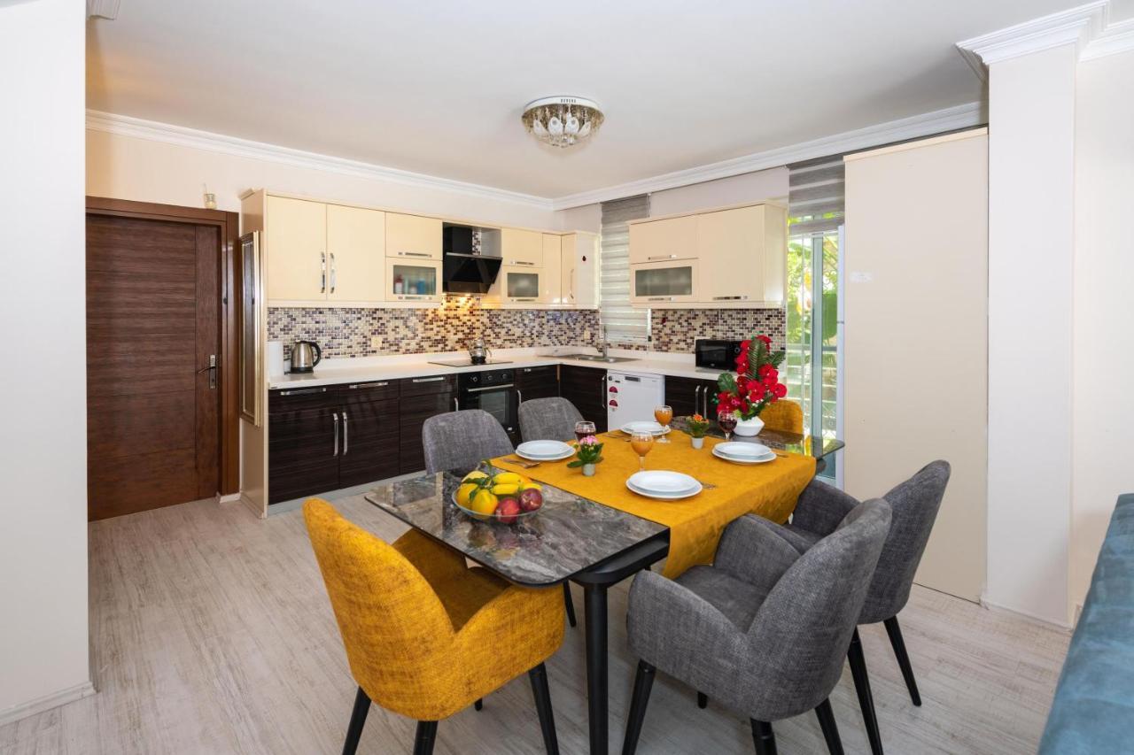 Villa Yasam Park - Luxury 8 Person - Calis 90mt *