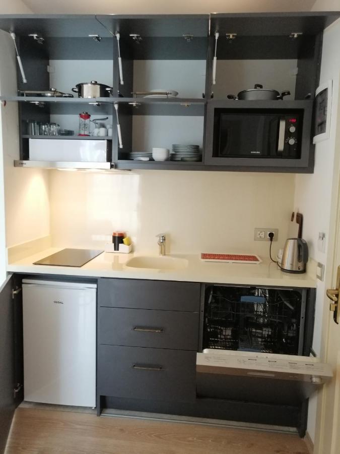 Channel Aparthotel