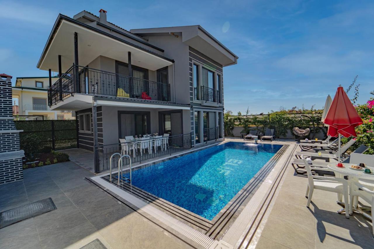 Villa Siyah Inci