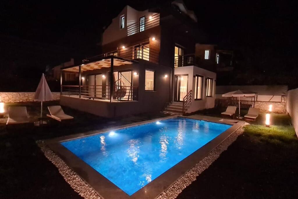 Likya Milay Villa- Huvuzlu Lueks Villada Tatilin Tadini Cikarin * Fethiye