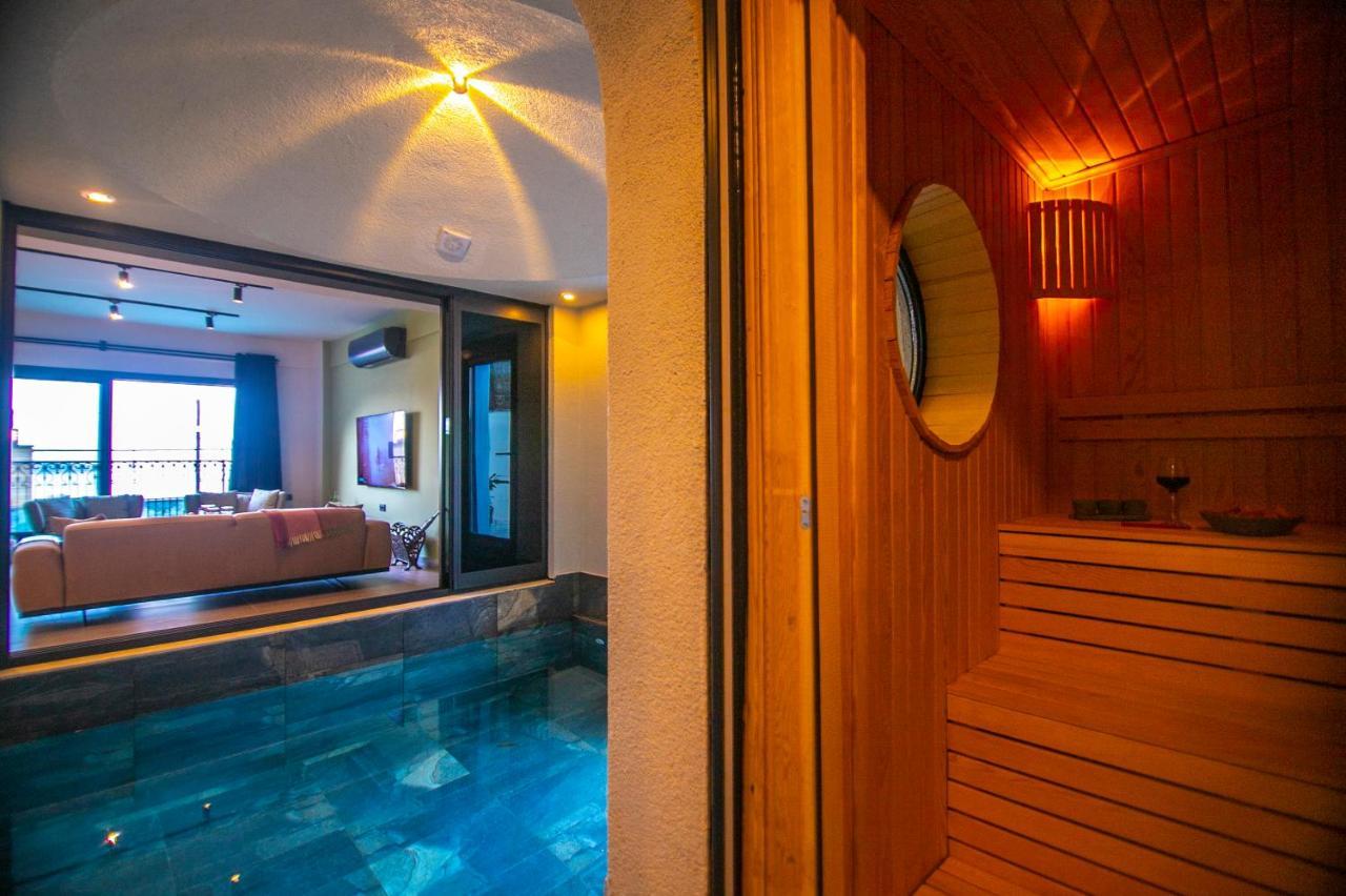 Porto Villa *