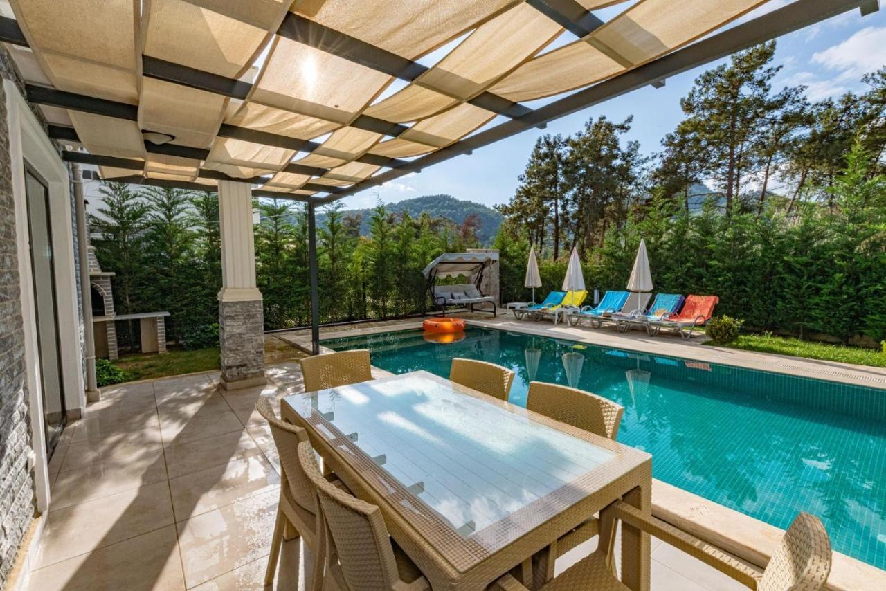 Villa 4 Bedroom In Hisaroenue Oeluedeniz- Gold Rose Fethiye