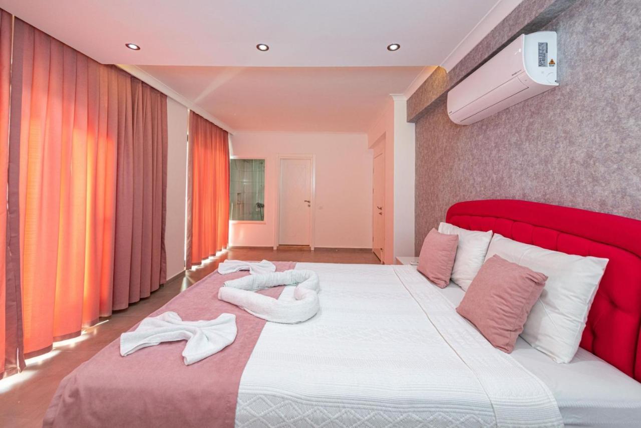 Villa 4 Bedroom In Hisaroenue Oeluedeniz- Gold Rose