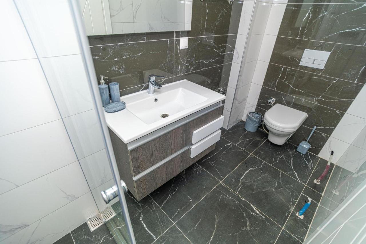 Villa 4 Bedroom In Hisaroenue Oeluedeniz- Gold Rose Fethiye