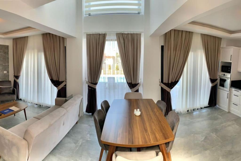 Nokta Park I 4+1 Villa, Oezel Havuzlu Fethiye