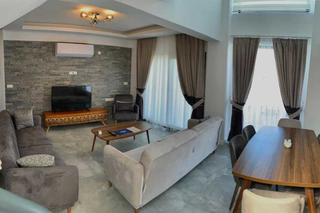 Nokta Park I 4+1 Villa, Oezel Havuzlu * Fethiye